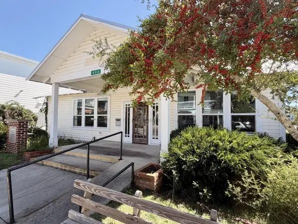 490 2nd St, Cedar Key, FL 32625