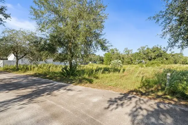 1147 Palmetto Street, Bell, FL 32619