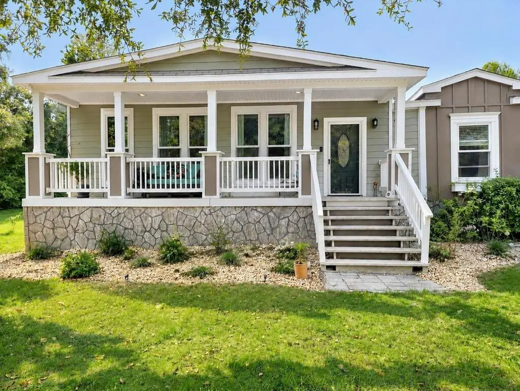 228 SW Hidden Ct, Fort White, FL 32038 - #1