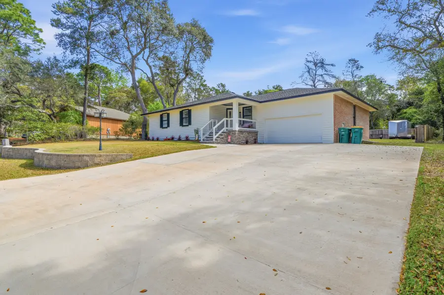 356 Antiqua Way, Niceville, FL 32578 - #3