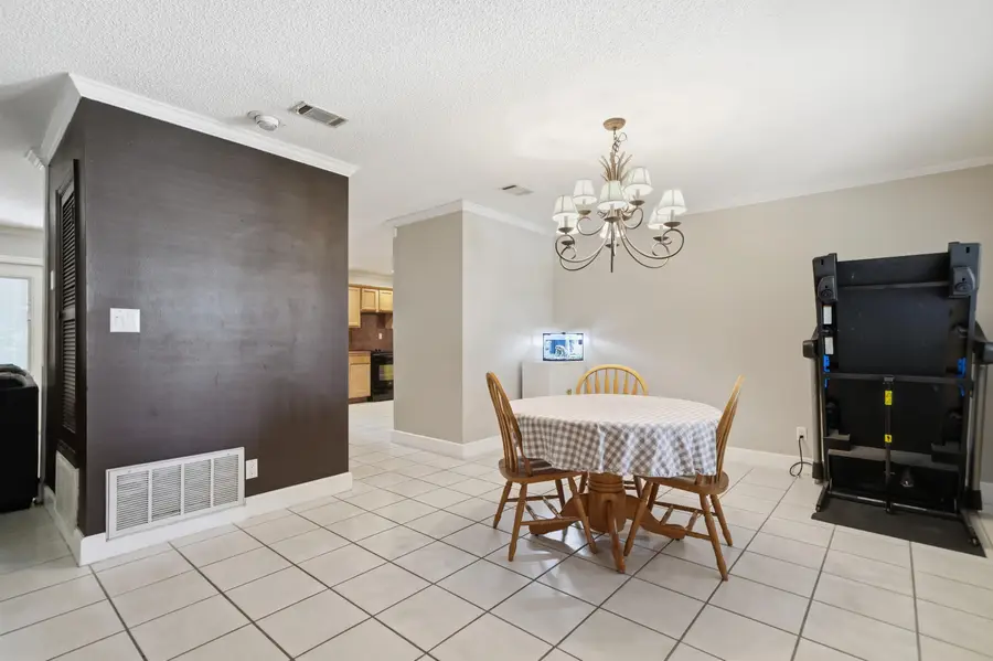 417 NW Sherry Circle, Fort Walton Beach, FL 32548 - #3