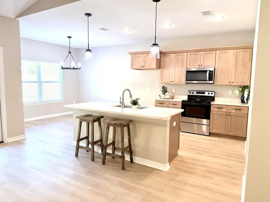 3804 Golden Acres Circle, Crestview, FL 32539 - #3