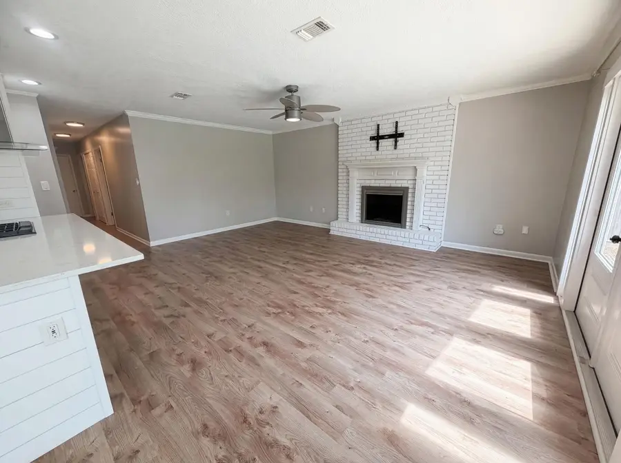 636 NE Merioneth Drive, Fort Walton Beach, FL 32547 - #3