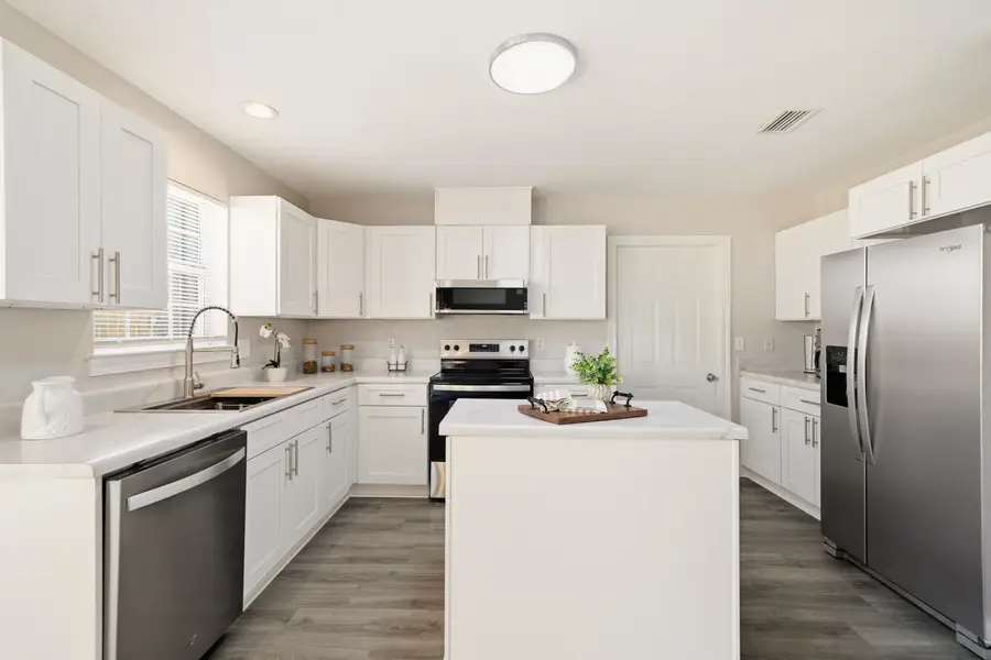 801 Forest Cove Court, Mary Esther, FL 32569 - #2