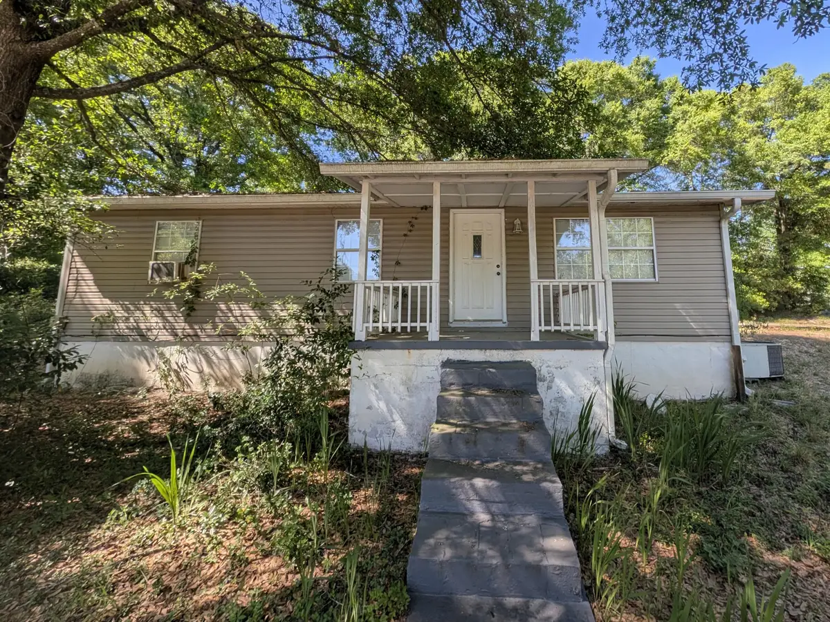 552 Reed Avenue, Crestview, FL 32539 - #1