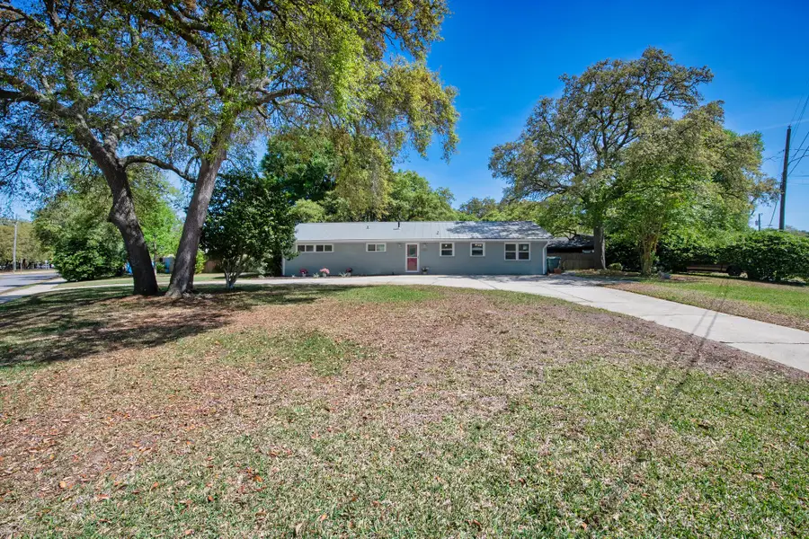 300 NW Leah Miller Drive, Fort Walton Beach, FL 32548 - #2