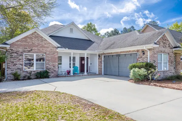 804 Symphony Way, Freeport, FL 32439