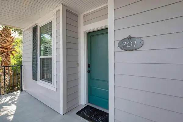 159 Brooks Street #UNIT 201, Fort Walton Beach, FL 32548