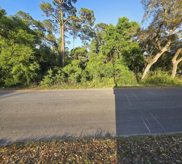 TBD Charter Circle, Gulf Breeze, FL 32563