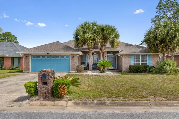 9562 Dynasty Lane, Navarre, FL 32566