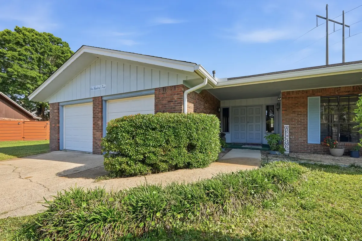 105 Tanglewood Court, Fort Walton Beach, FL 32547 - #1