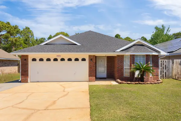 9454 Pine Lily Court, Navarre, FL 32566