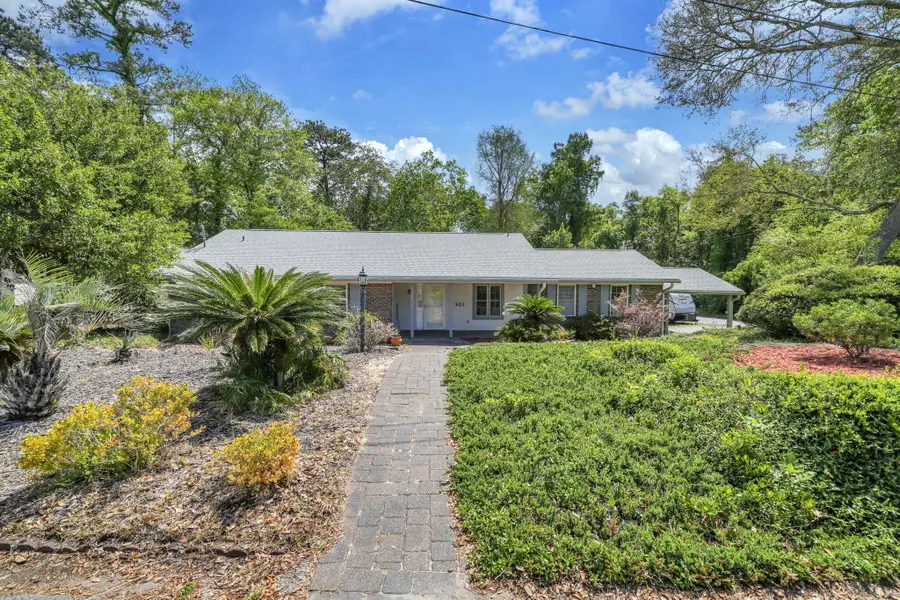 521 Maple Avenue, Niceville, FL 32578 - #3