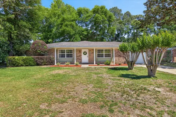 313 Pontevedra Lane, Niceville, FL 32578