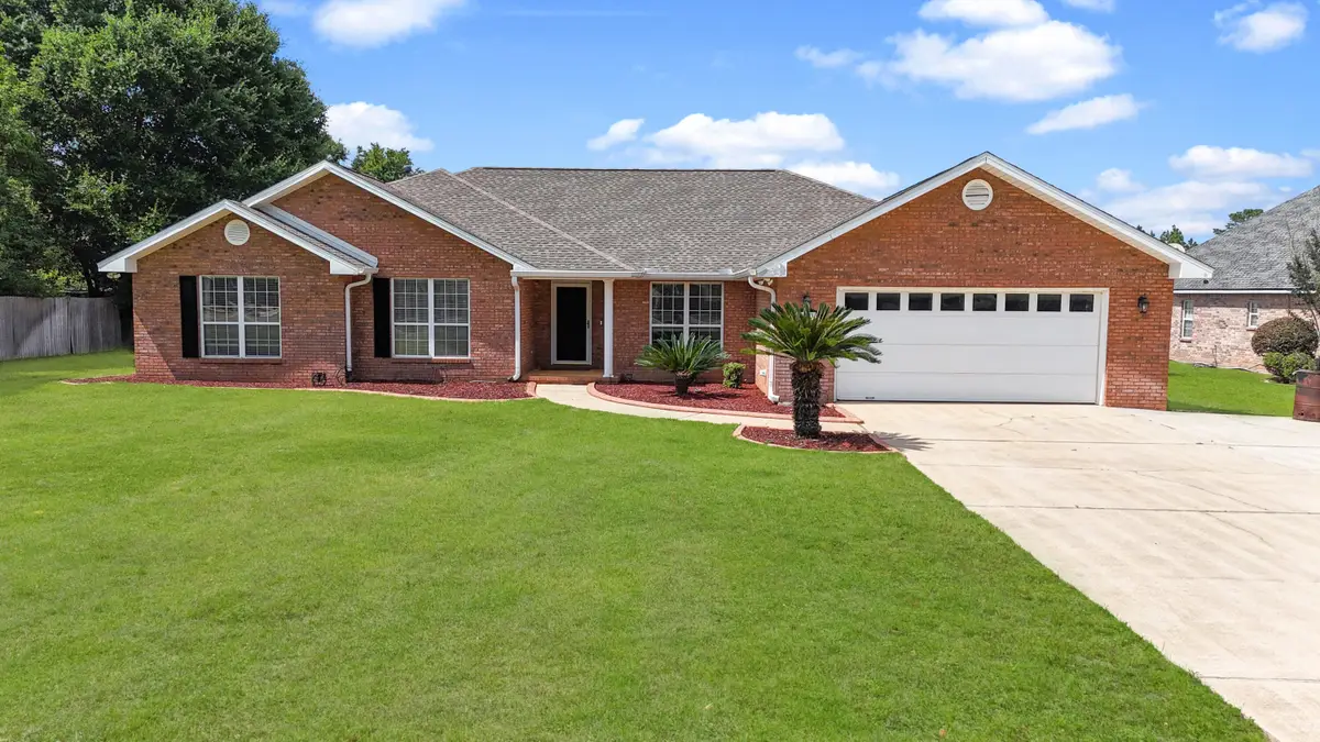 3003 Colonial Circle, Crestview, FL 32536 - #1