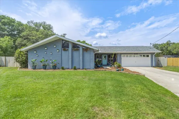 229 NW Theresa Court, Fort Walton Beach, FL 32548