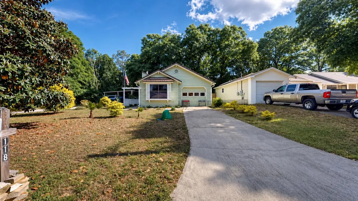 118 Fair Oaks Drive, Crestview, FL 32539 - #1