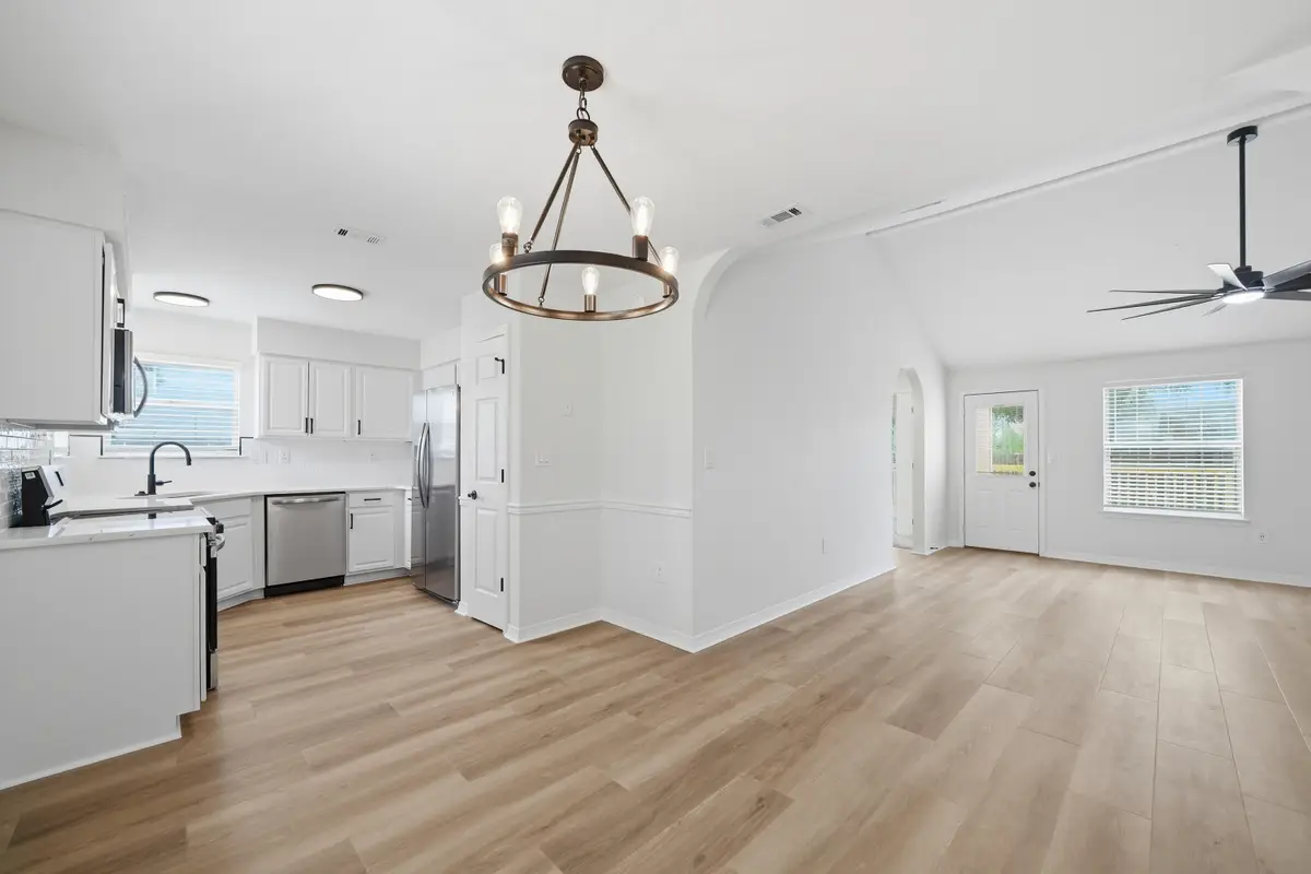 201 Westview Drive, Crestview, FL 32536 - #1