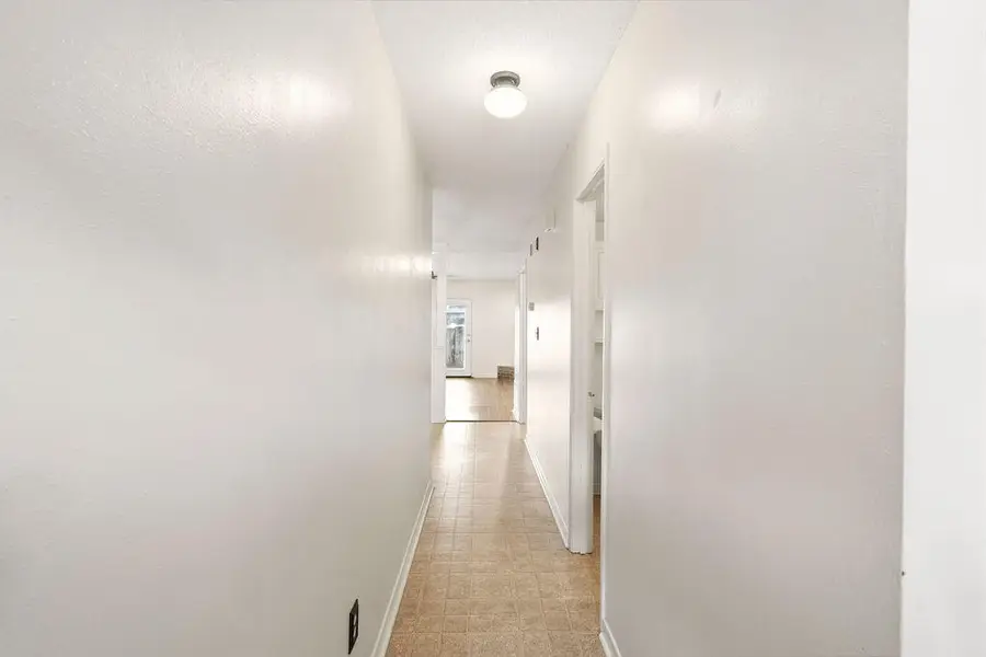 940 Central Avenue #4, Fort Walton Beach, FL 32547 - #2