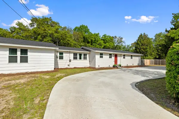 107 Water Oak Street, Freeport, FL 32439