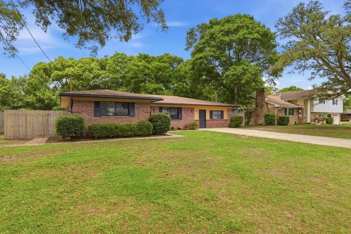 215 NW Sotir Street, Fort Walton Beach, FL 32548 - #1