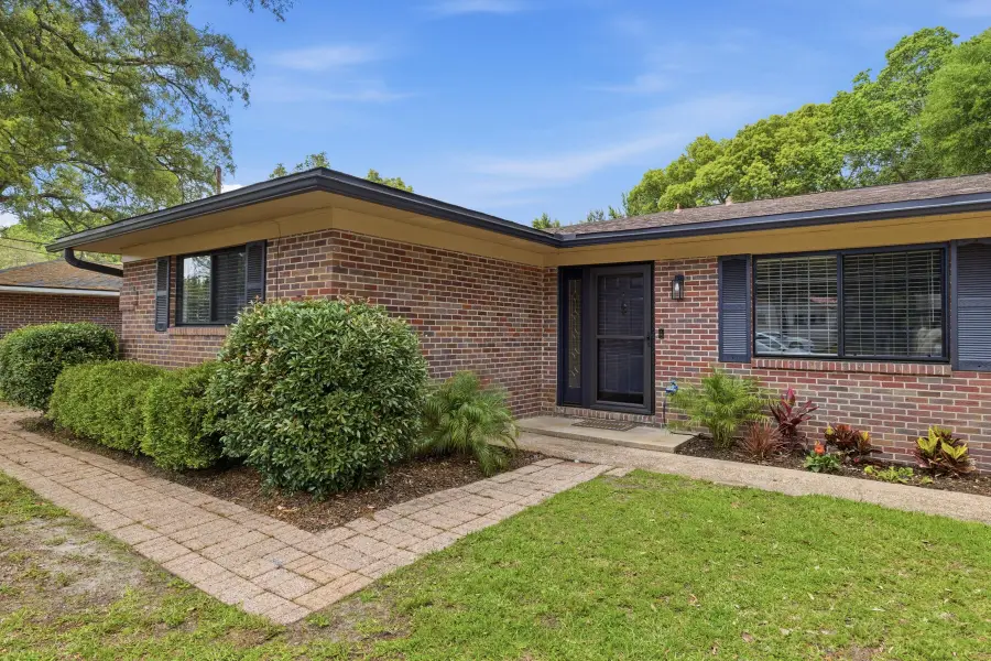 215 NW Sotir Street, Fort Walton Beach, FL 32548 - #3