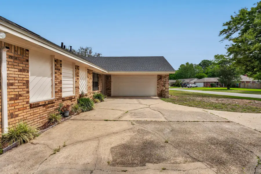 2205 Calle De Marbella, Navarre, FL 32566 - #3