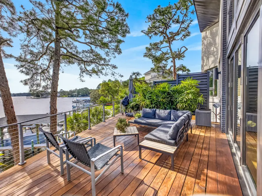 296 S Bayshore Drive, Valparaiso, FL 32580 - #3