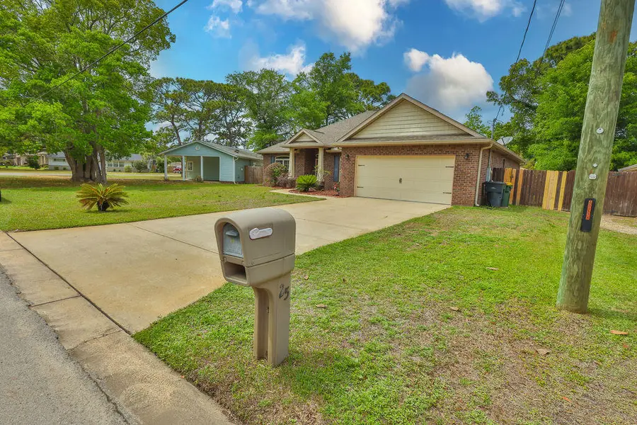 25 NW Maples Street, Fort Walton Beach, FL 32548 - #3