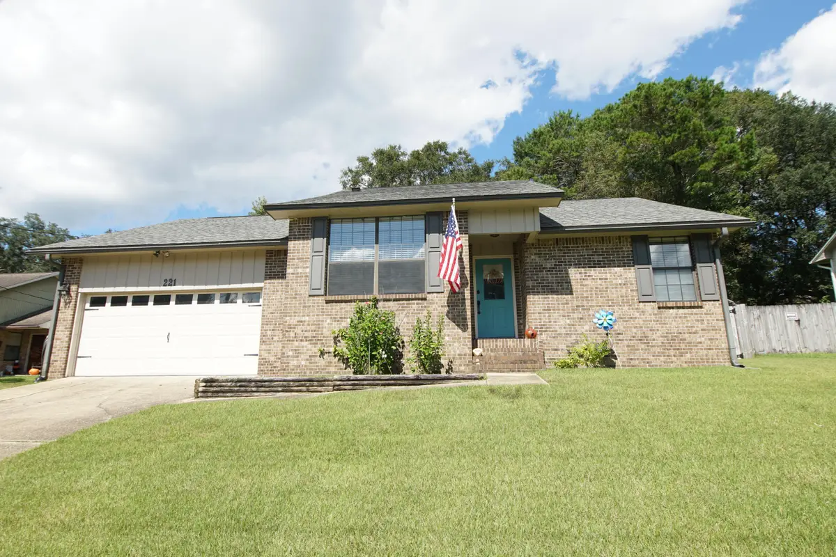221 Karen Court, Niceville, FL 32578 - #1