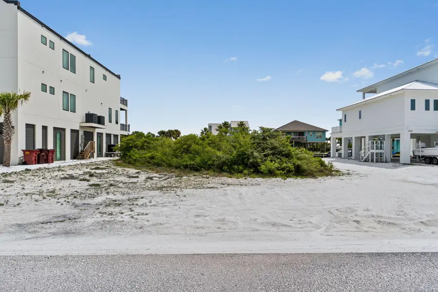 1462 Alabama Street, Navarre, FL 32566 - #2