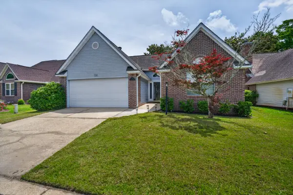 720 Putter Drive, Niceville, FL 32578