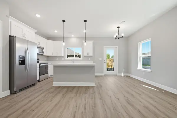 929 Kenzie Lane, Fort Walton Beach, FL 32547