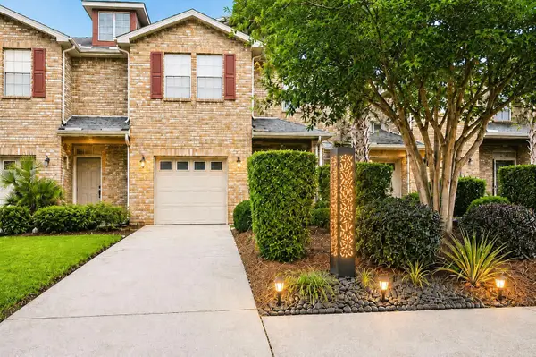 8862 Brown Pelican Circle, Navarre, FL 32566