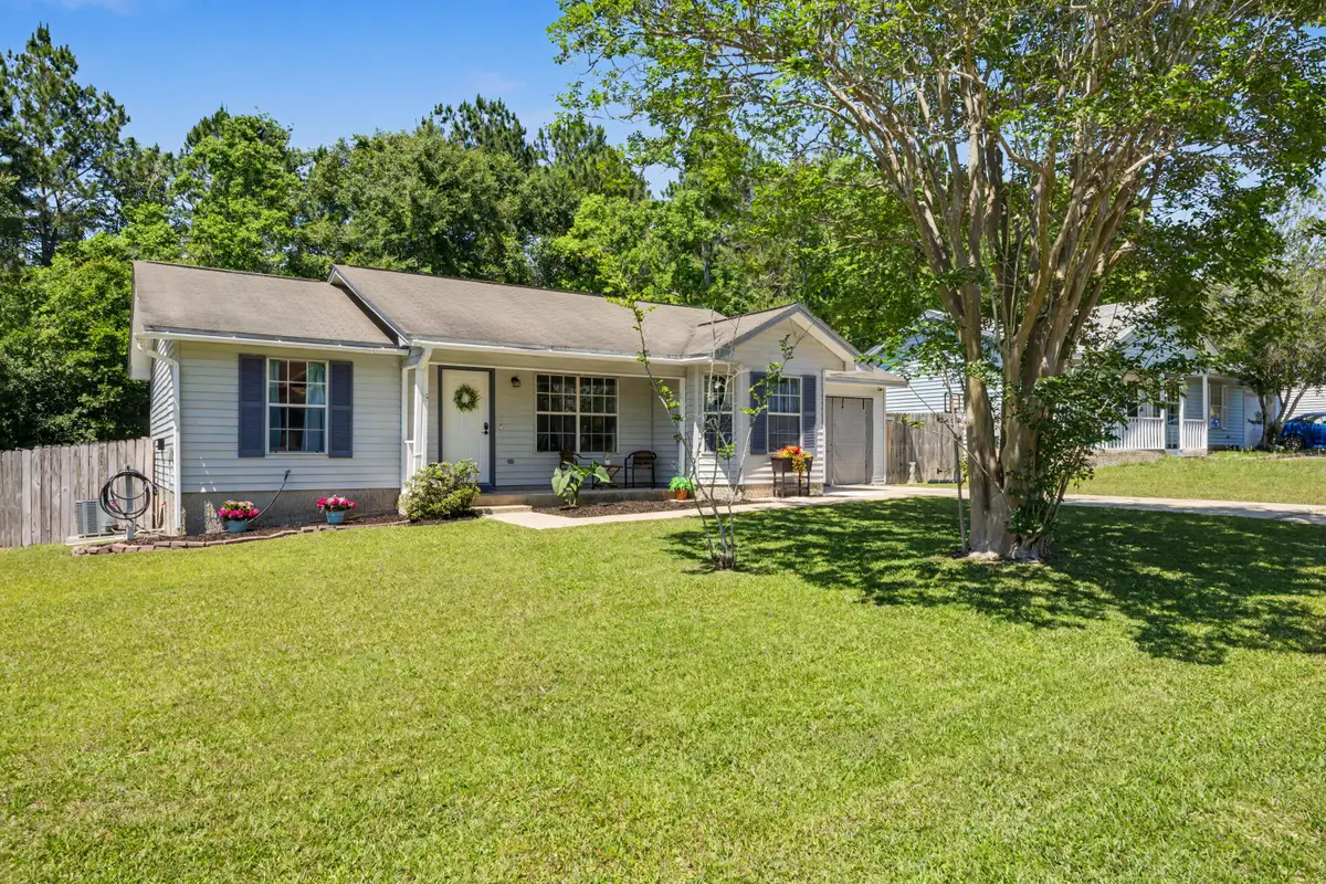 226 Southview Drive, Crestview, FL 32536 - #1