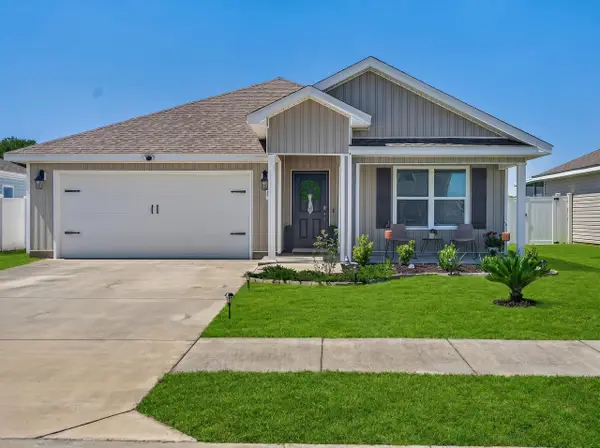 51 Silverthorn Street, Freeport, FL 32439