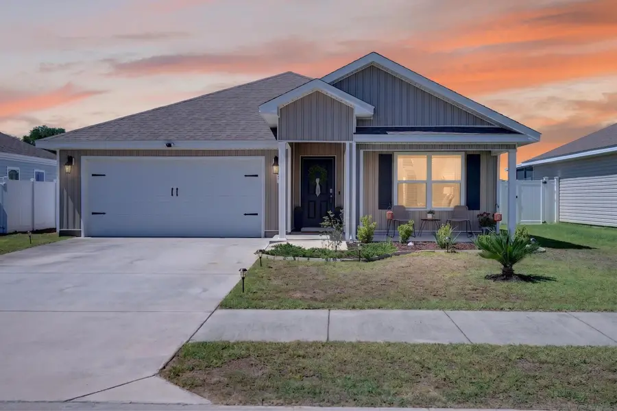 51 Silverthorn Street, Freeport, FL 32439 - #2