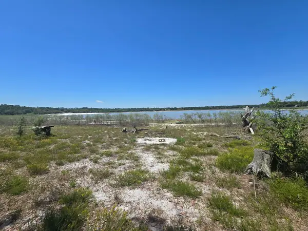 2007 Ambassador Court, Chipley, FL 32428