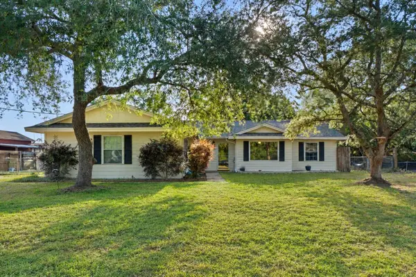 2019 Casa De Oro Street, Navarre, FL 32566