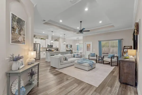 9073 E River Drive, Navarre, FL 32566