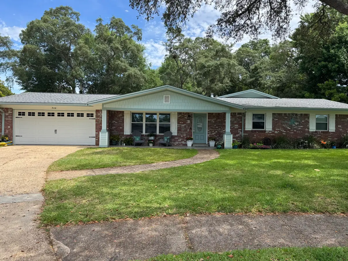 20 Forest Grove Place, Fort Walton Beach, FL 32548 - #1