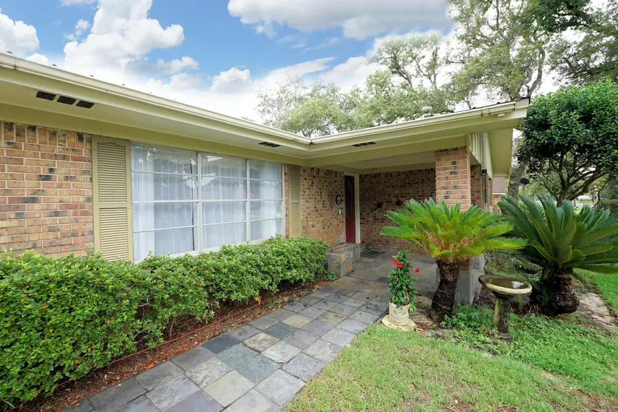 319 NW Briarwood Circle, Fort Walton Beach, FL 32548 - #2