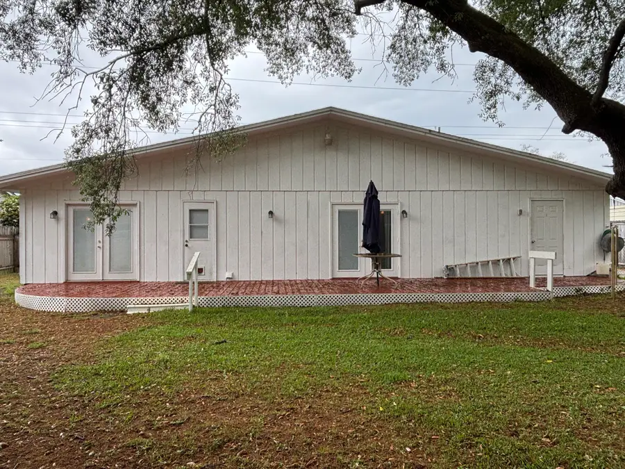 121 NW Jet Drive, Fort Walton Beach, FL 32548 - #3