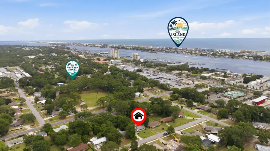 33 SW Temple Avenue, Fort Walton Beach, FL 32547 - #2