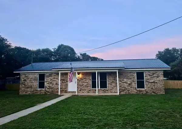 1304 Pinewood Lane, Crestview, FL 32539