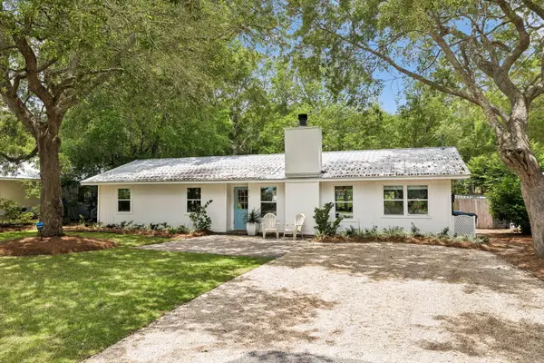 573 Ricker Avenue, Point Washington, FL 32459