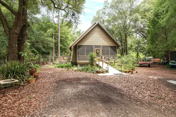 38 Creekside Waterview Place, Freeport, FL 32439