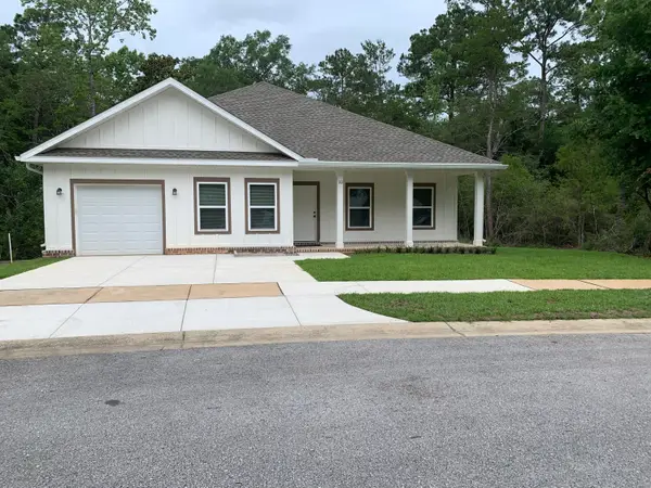 33 Lafayette Creek, Freeport, FL 32439