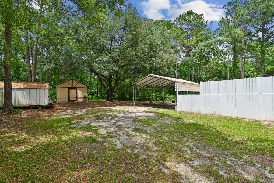 24 Oak Place, Freeport, FL 32439 - #3