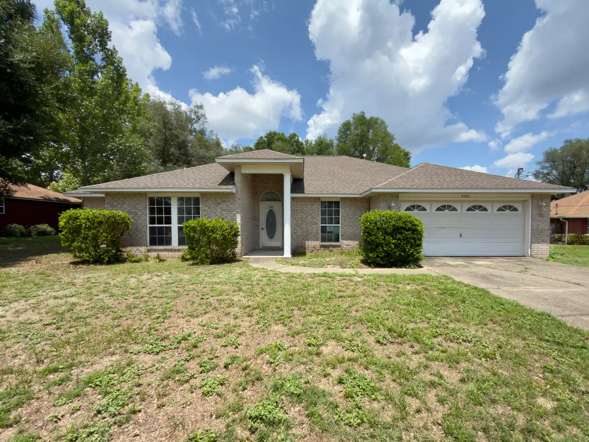 688 Brunson Street, Crestview, FL 32536 - #1